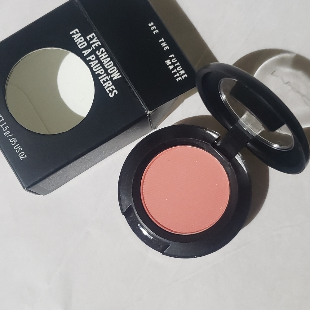 MAC Cosmetics single eyeshadow